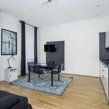 Apartment Familienplatz I Contactless Check-In Vienna Exterior photo