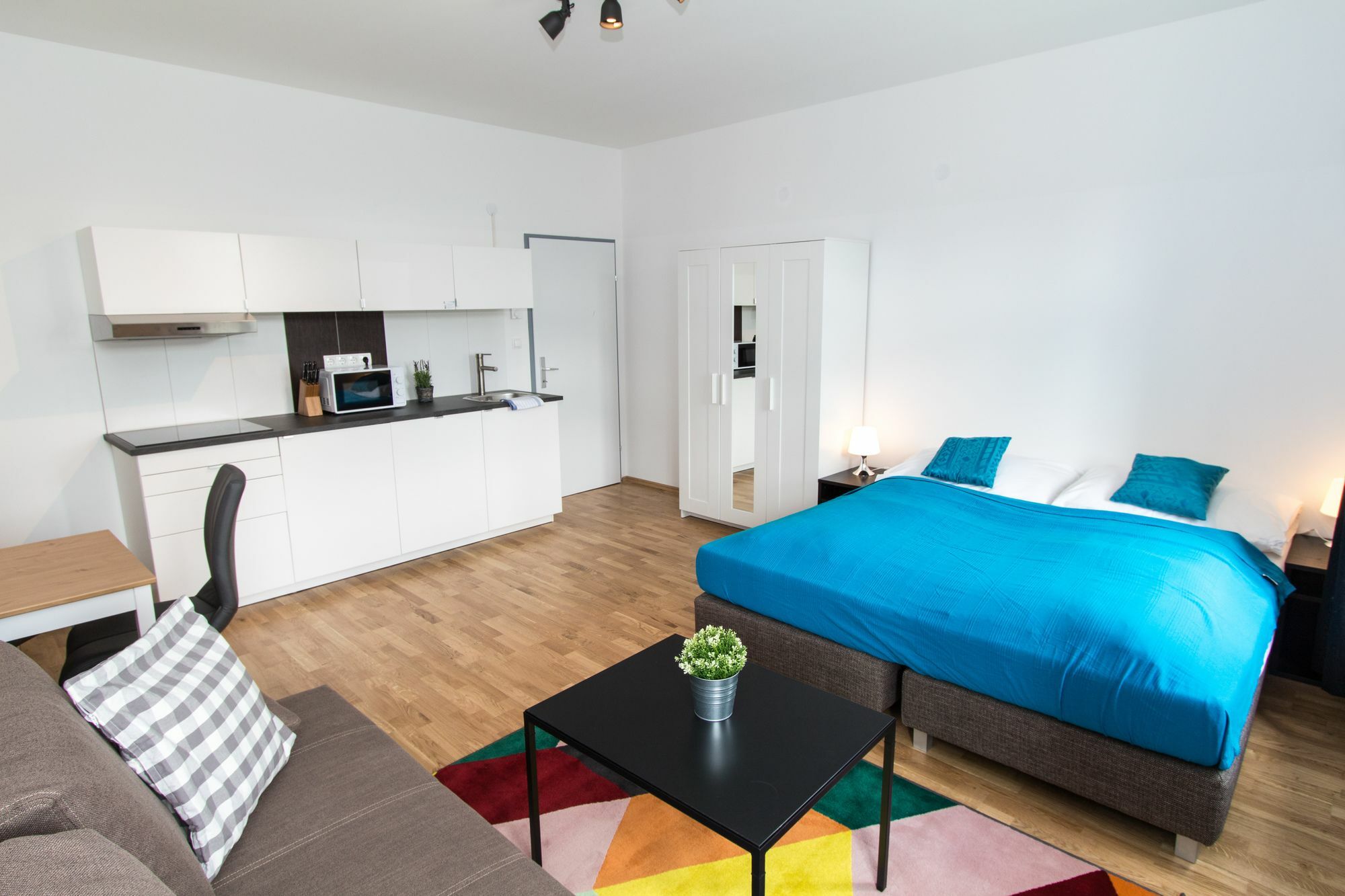 Apartment Familienplatz I Contactless Check-In Vienna Exterior photo